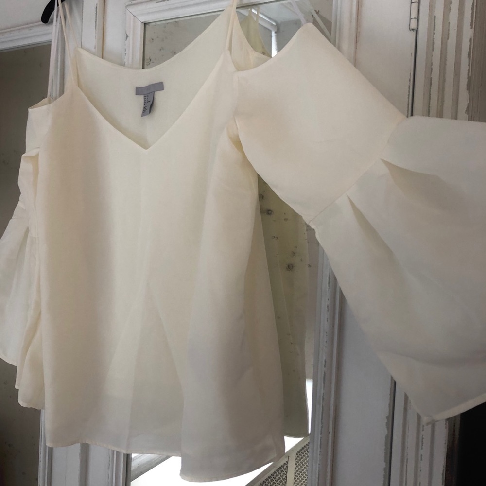 H&M cold shoulder top